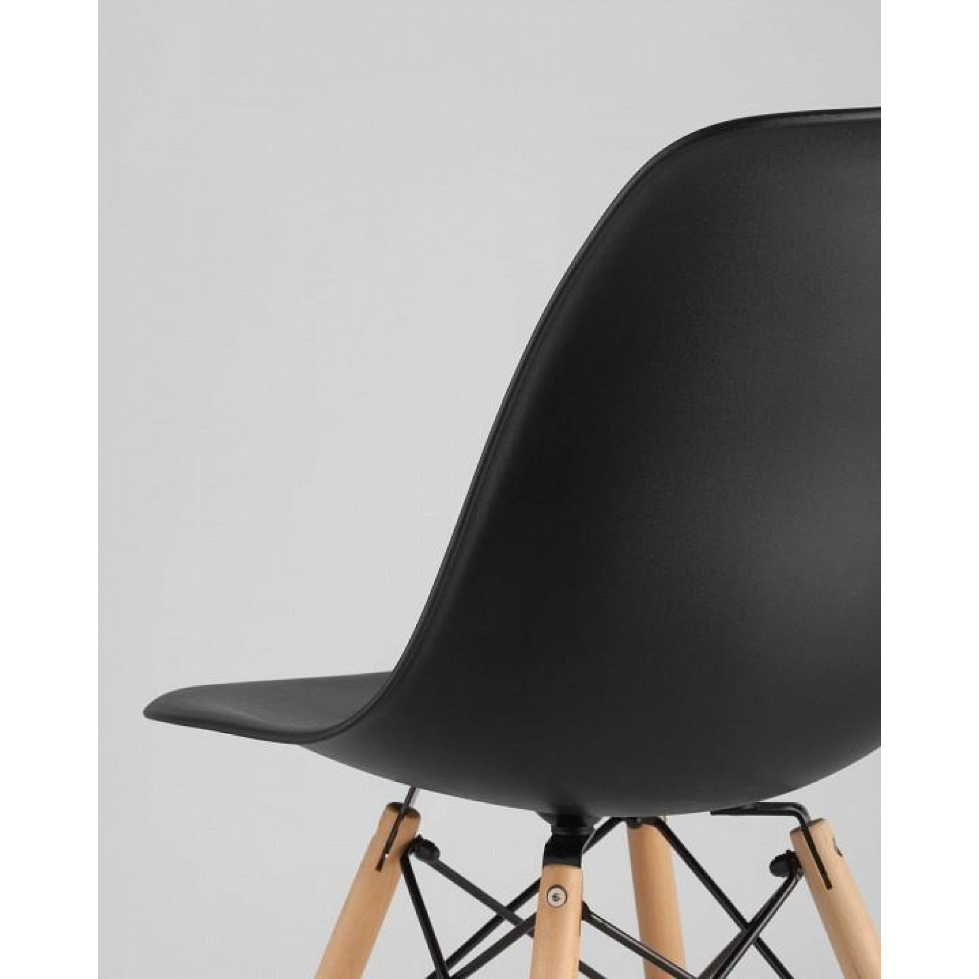 Набор из 4 стульев Eames    SGR_8056PP-BLACK-X4