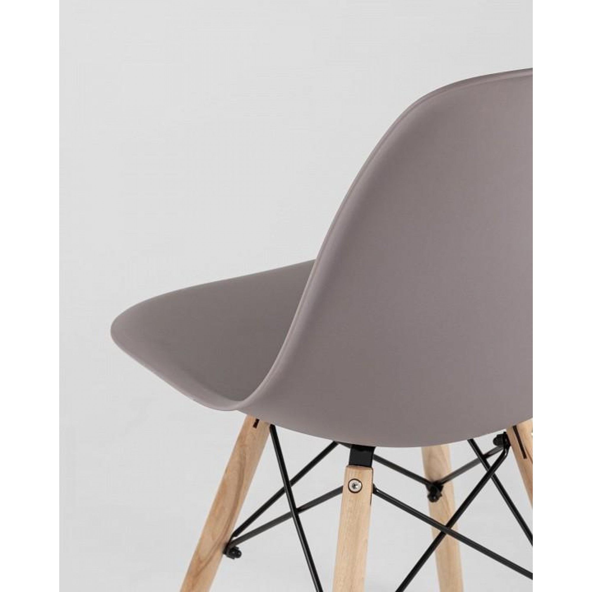 Набор из 4 стульев Eames    SGR_Y801-dark-grey-X4